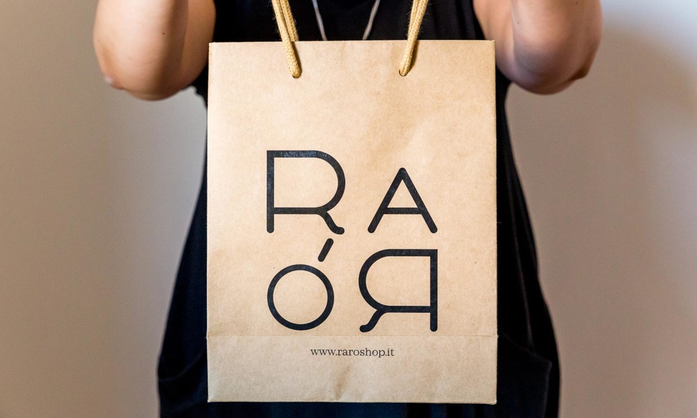 Sistema di identità visiva per Rarò. Studio: Identity Atlas graphic design: Laura Bortoloni, Andrea Verzola; anno: 2015